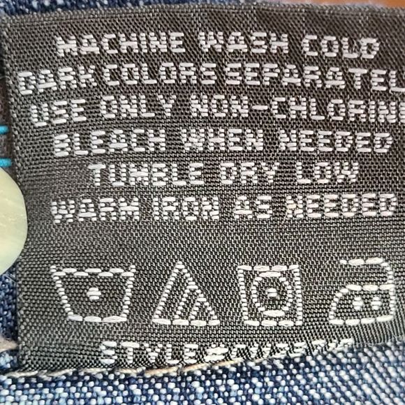 French Cuff Women's (M) Blue Denim Trucker Style Jean Jacket - Picture 9 of 9